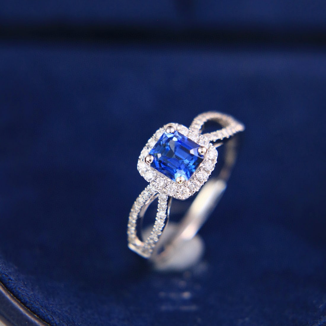 14k Gold 1.28 Ctw Natural Sapphire & Diamond Ring - 4