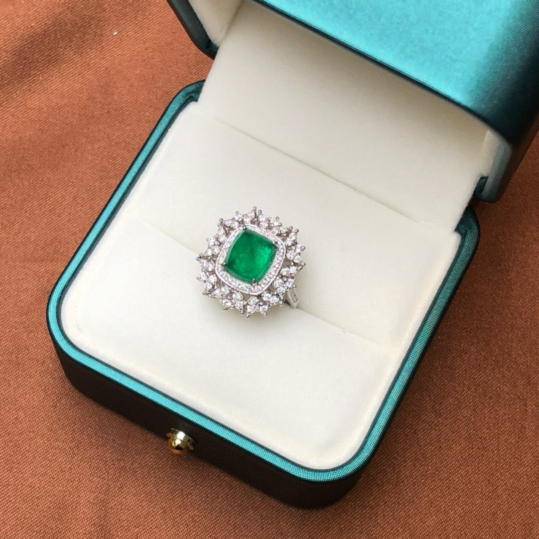 14k Gold 3.69 Ctw Vivid Green Natural Emerald & Diamond Ring - 7