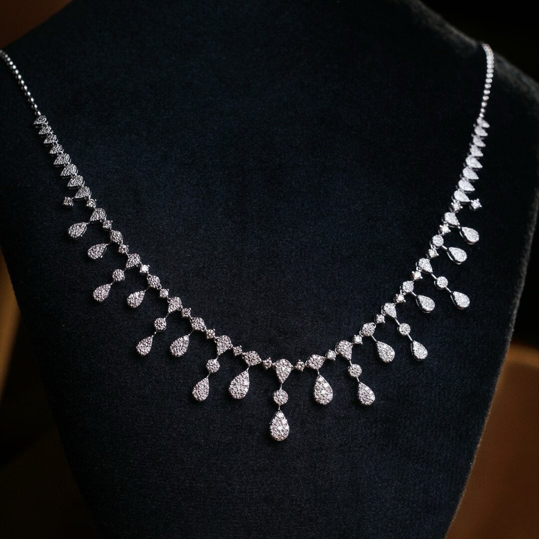 14k Gold 2.05 Ct Natural H Diamond Necklace: Ref:230938250 // gold content:14k gold // main gemstone:diamond // shape:round // carat weight:2. 05ct // clarity grade:vs-si // color:h // treatment:natural // cut grade:g // Condition: New Low Esti