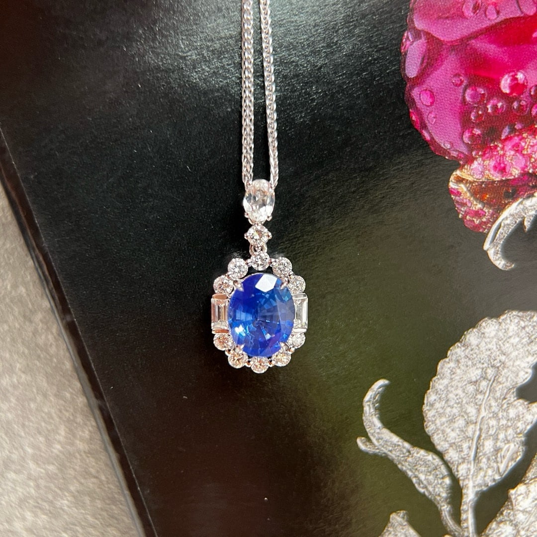 14k Gold 2.32 Ctw Natural Sapphire & Diamond Pendant( Without Chain ): Ref:230938276 // gold content:14k gold // main gemstone:sapphire // shape:oval // carat weight:1. 98ct // color:blue // treatment:natural // // adjacent gemstone 2 : diamond // shape:round // carat