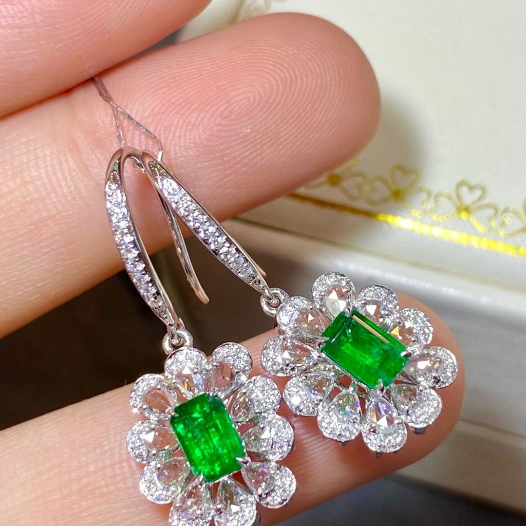 14k Gold 1.90 Ctw Vivid Green Natural Emerald & Diamond Earrings - 2