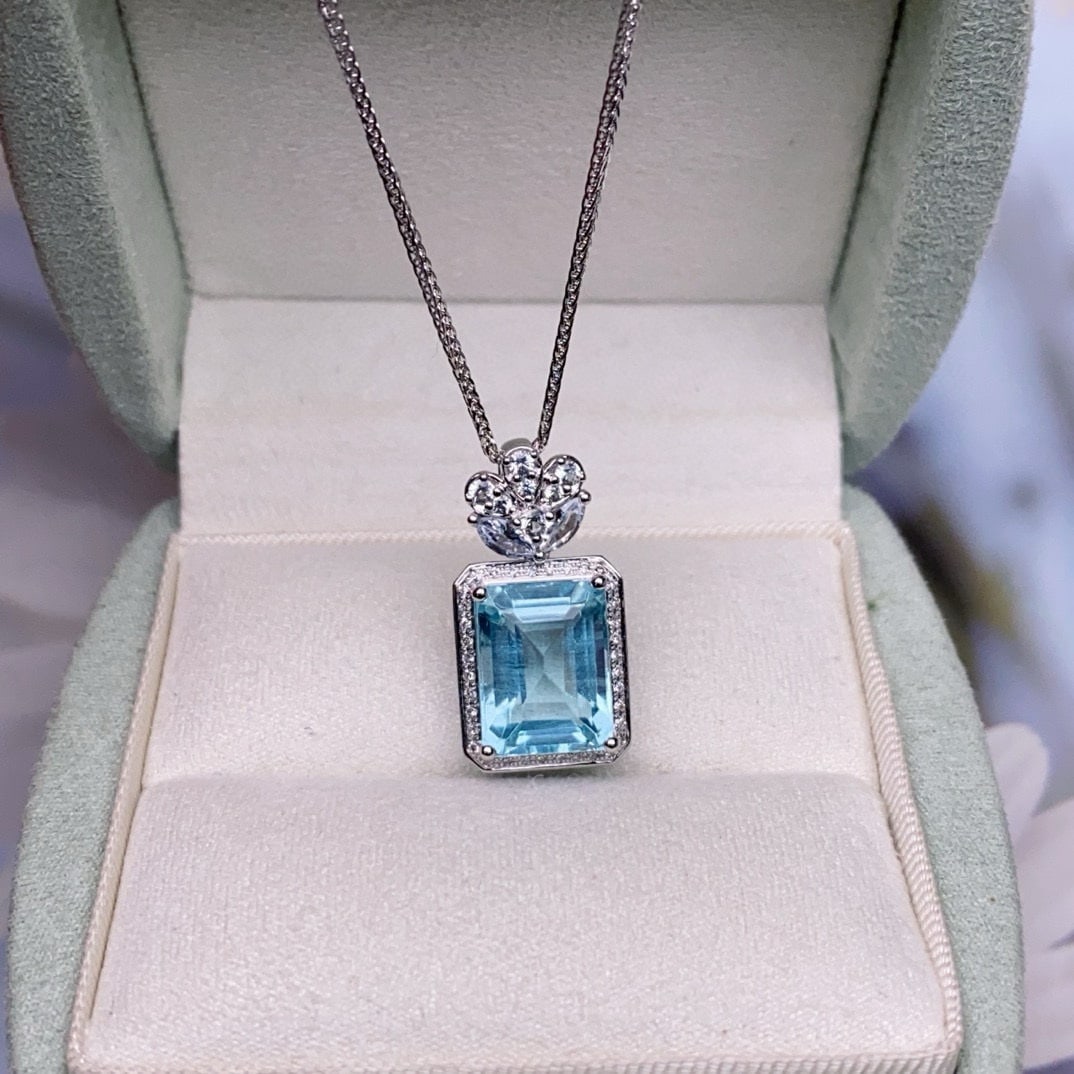 14k Gold 5 Ct Natural Aquamarine & Diamond & Sapphire Pendant( Without Chain ): Ref:230938279 // gold content:14k gold // main gemstone:aquamarine // shape:octagonal // carat weight:5ct // color:blue // treatment:natural // // adjacent gemstone 2 : diamond // number of stones:36