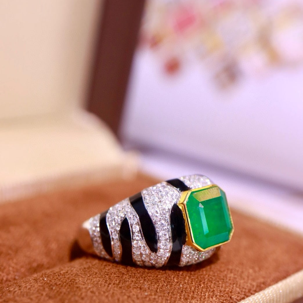 14k Gold 3.32 Ctw Vivid Green Natural Emerald & Diamond Ring - 2