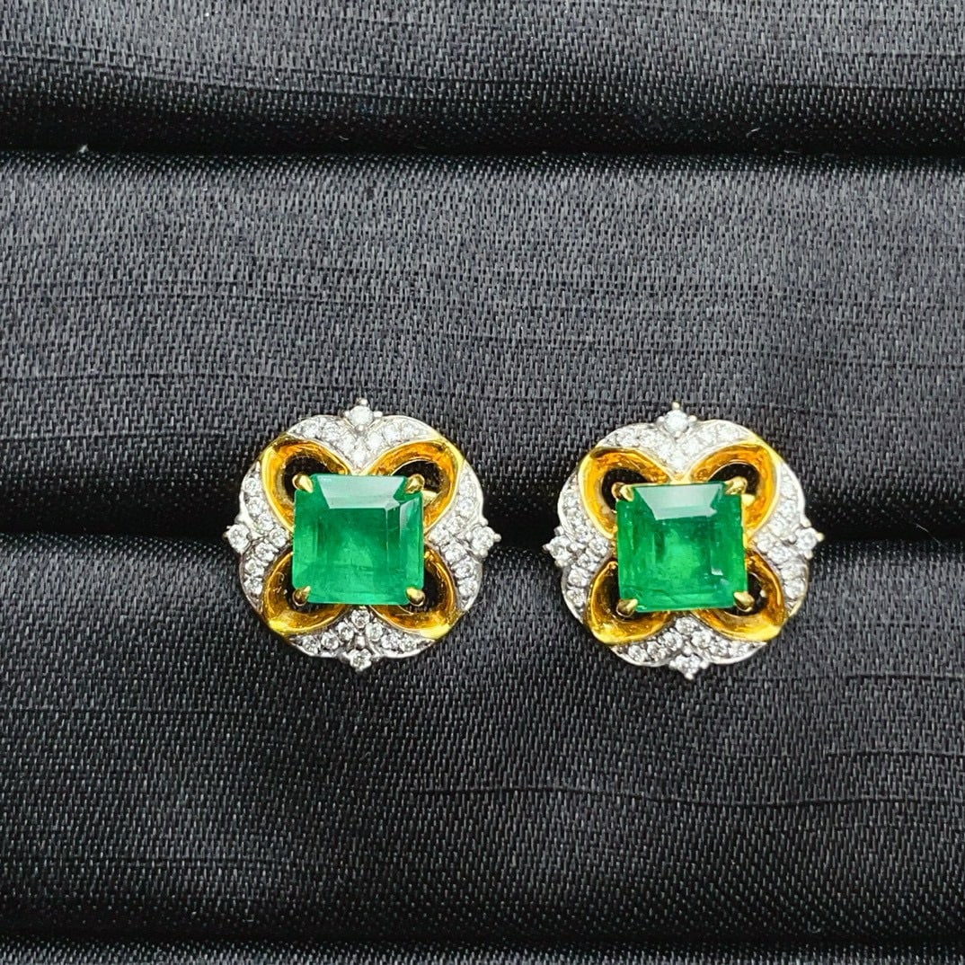 14k Gold 3.17 Ct Vivid Green Natural Emerald & Diamond Earrings: Ref:230938291 // gold content:14k gold // main gemstone:emerald // shape:octagonal // carat weight:3. 17ct // color:vivid green // treatment:natural // // adjacent gemstone 2 : diamond // number of