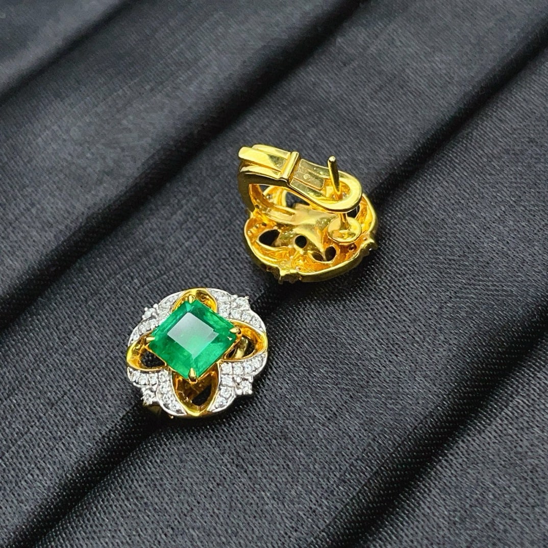 14k Gold 3.17 Ct Vivid Green Natural Emerald & Diamond Earrings - 4