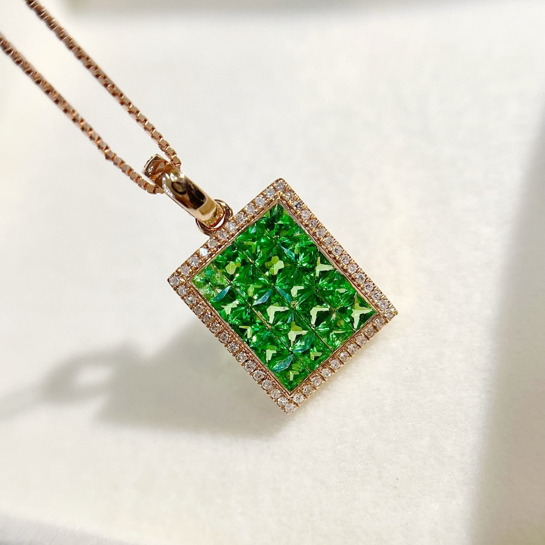 14k Gold 1.60 Ct Natural Tsavorite & Diamond Pendant( Without Chain ) - 5