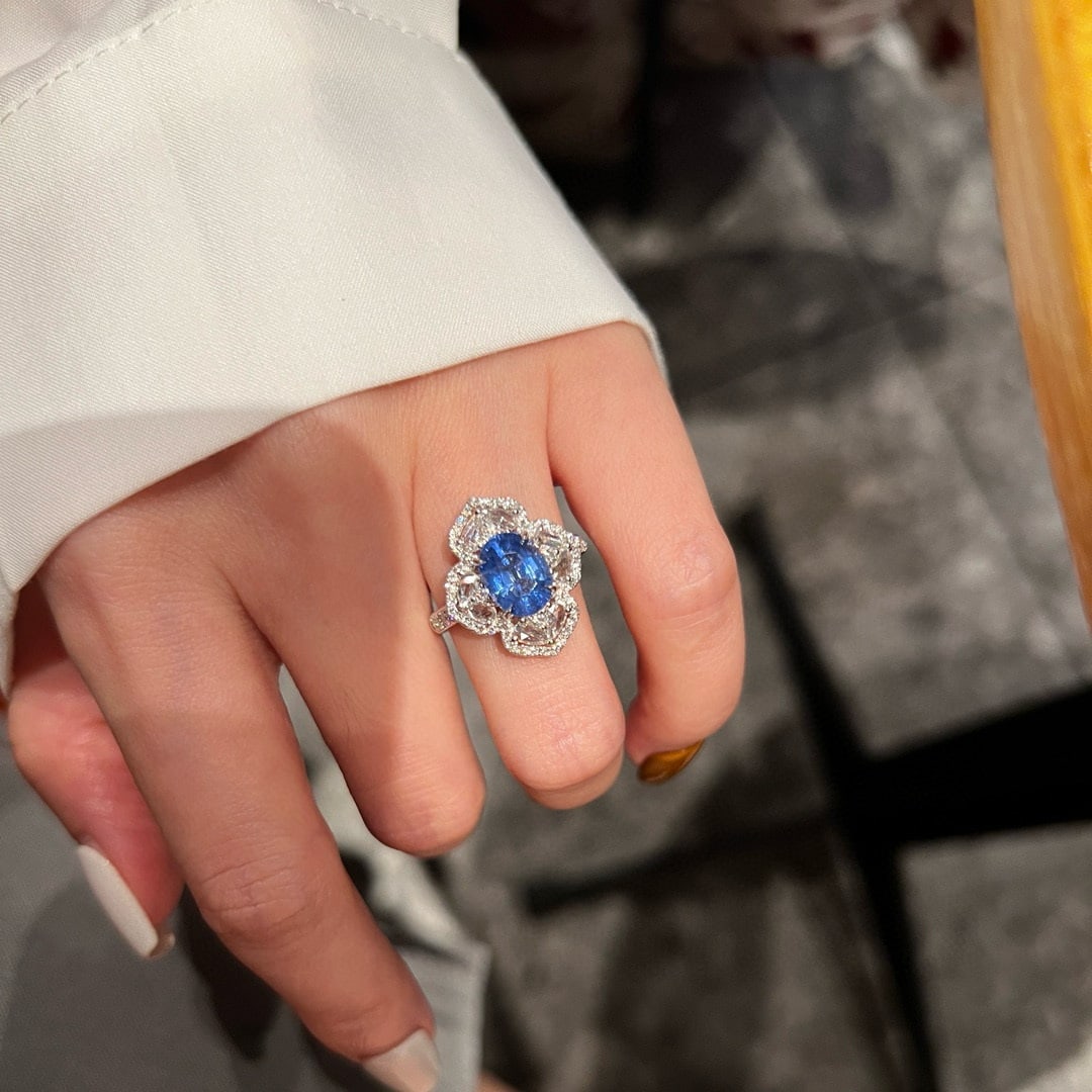 14k Gold 2.94 Ctw Natural Sapphire & Diamond Ring - 4