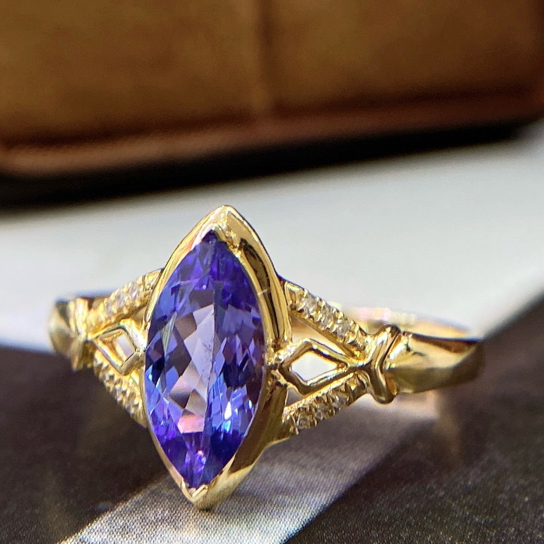 14k Gold 1.15 Ct Natural Tanzanite & Diamond Ring - 2