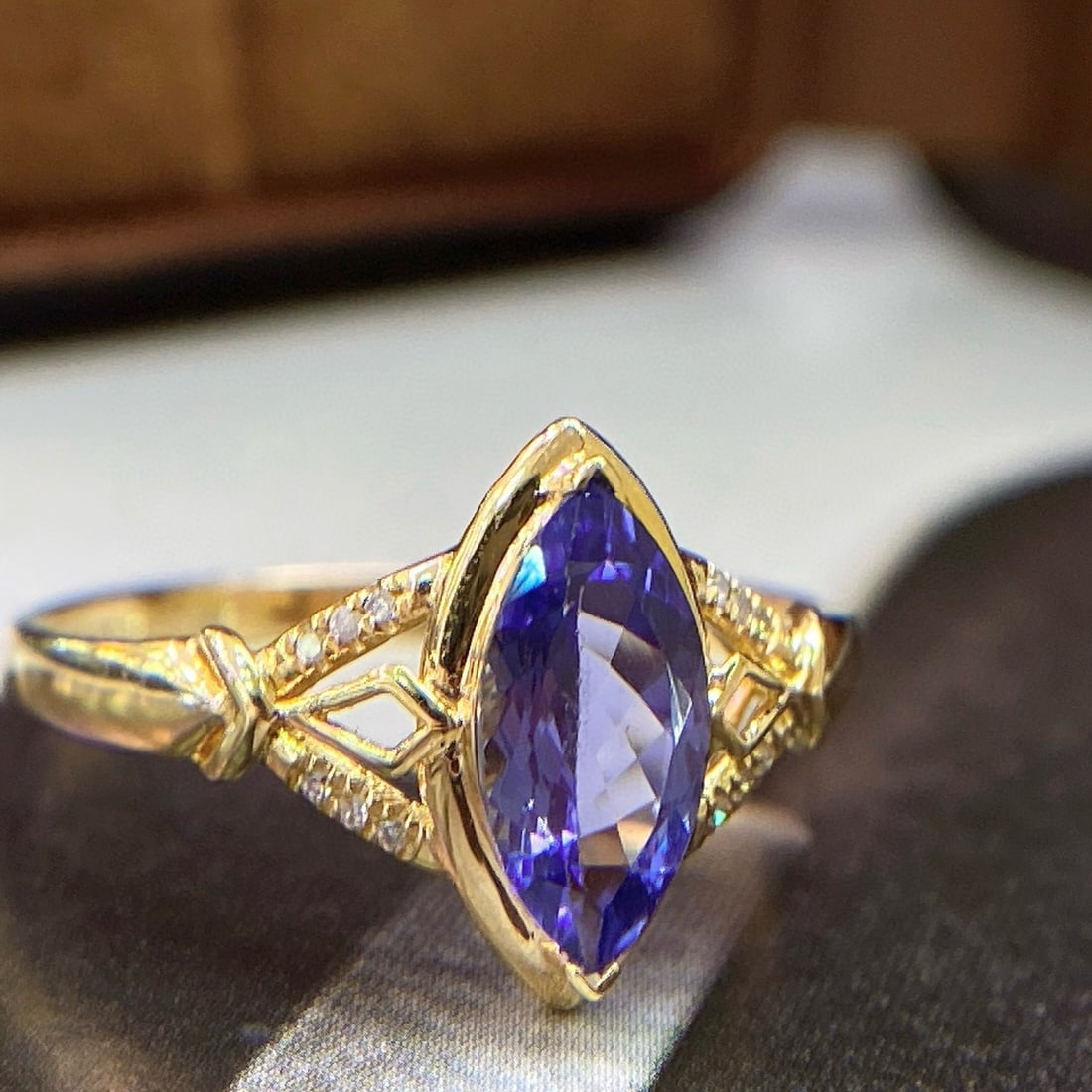 14k Gold 1.15 Ct Natural Tanzanite & Diamond Ring - 6
