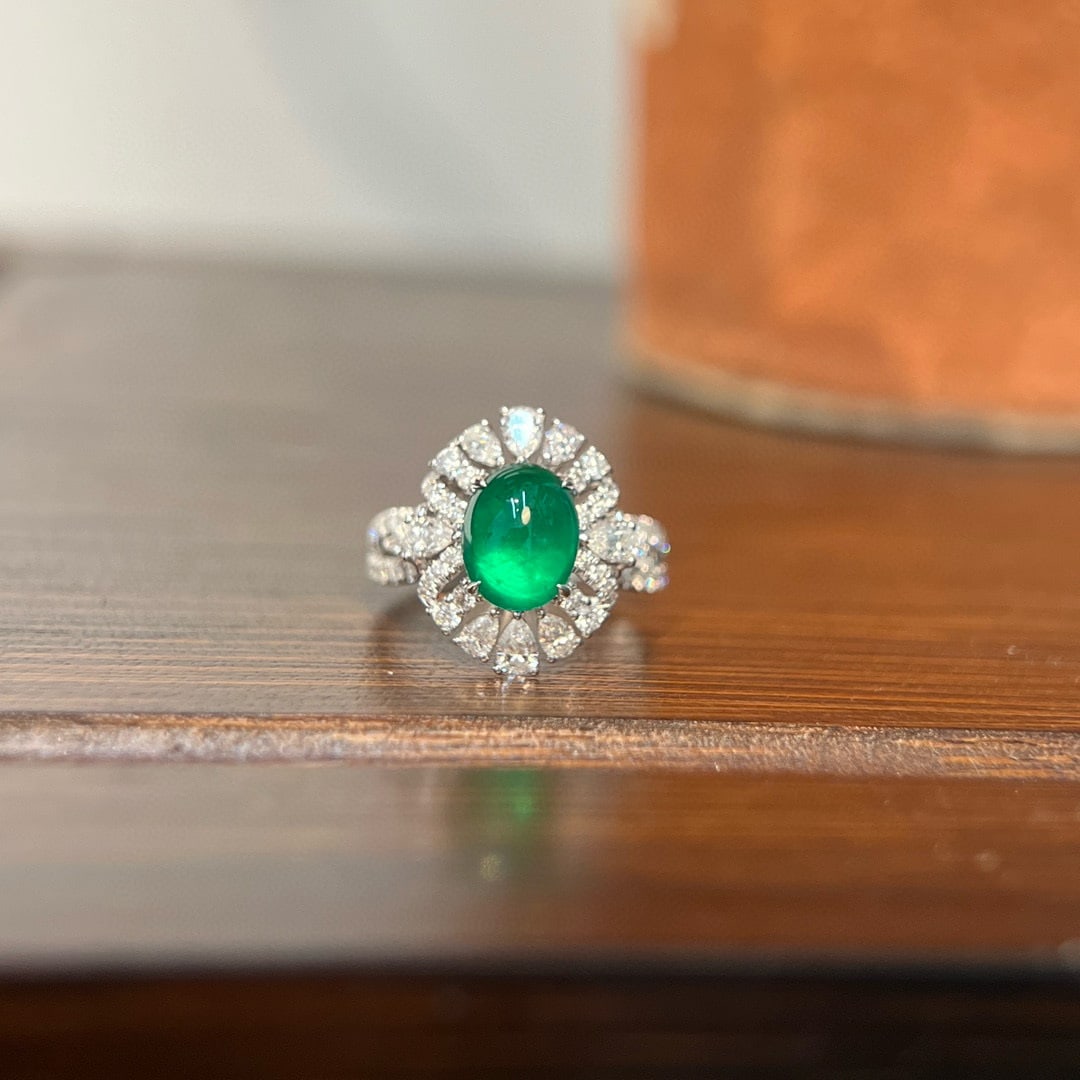 14k Gold 2.72 Ctw Natural Emerald & Diamond Ring: Ref:230938315 // gold content:14k gold // ring size:7. 25us // // main gemstone:emerald // shape:oval // carat weight:1. 69ct // color:green // treatment:natural // // adjacent gemstone 2 :