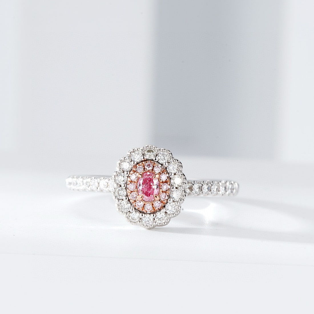 14k Gold 0.34 Ctw Natural Pink Diamond & Diamond Ring: Ref:230938333 // gold content:14k gold // ring size:7. 25us // // main gemstone:pink diamond // shape:oval // carat weight:0. 08ct // color:pink // treatment:natural // // adjacent gemstone 2 :
