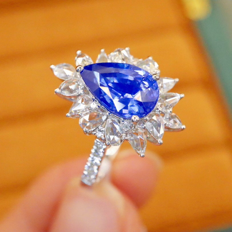 14k Gold 2.70 Ctw Natural Sapphire & Diamond Ring - 2