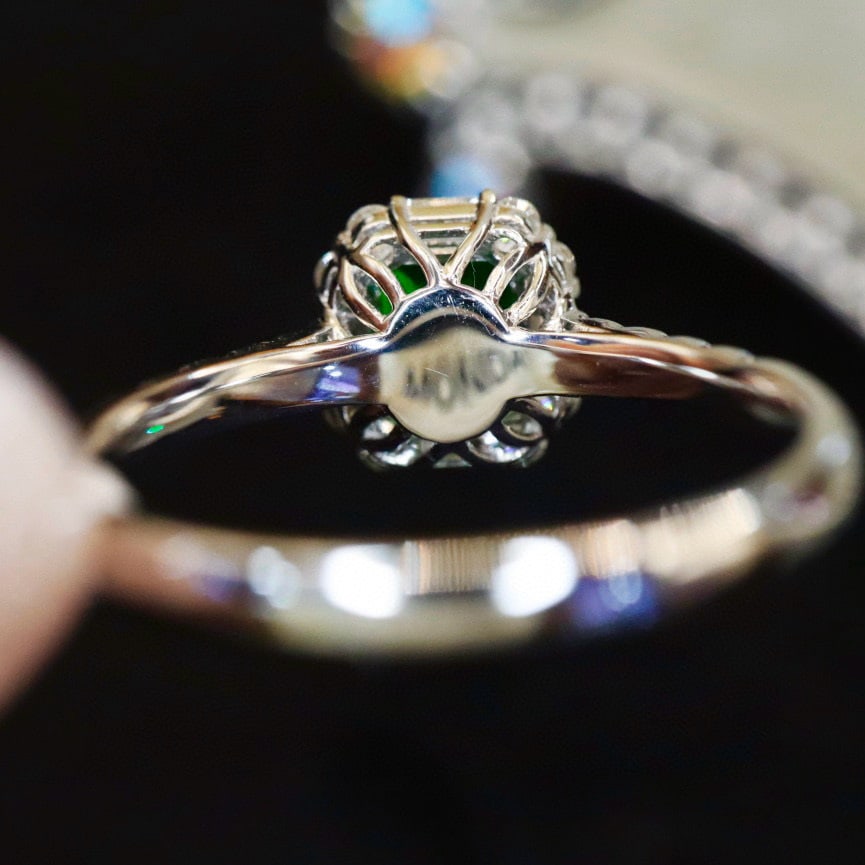 14k Gold 1.21 Ctw Vivid Green Natural Emerald & Diamond Ring - 4