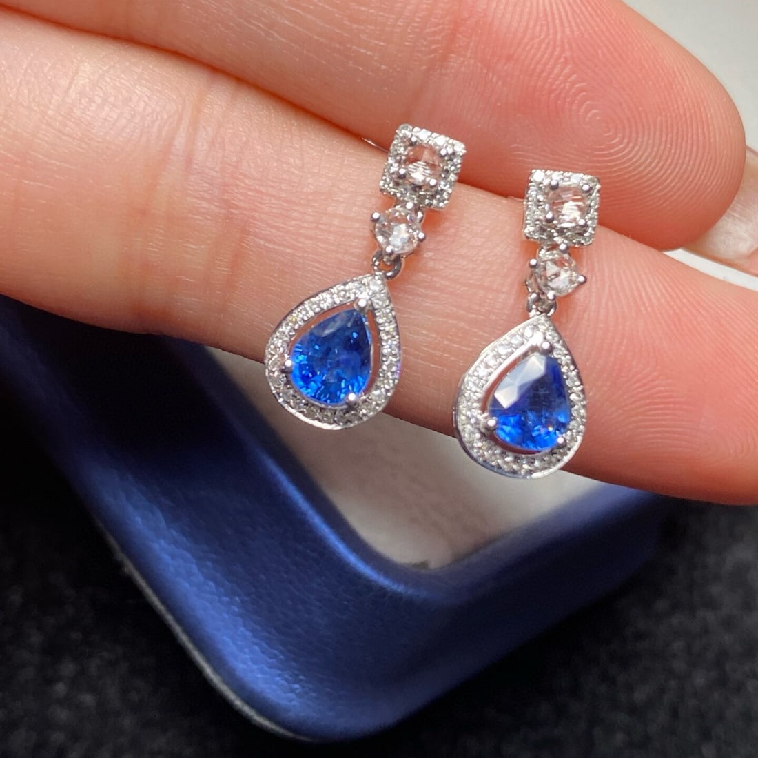 14k Gold 1.30 Ct Vivid Blue Natural Sapphire & Diamond & Sapphire Earrings: Ref:230938366 // gold content:14k gold // main gemstone:sapphire // shape:pear // carat weight:1. 30ct // color:vivid blue // treatment:natural // // adjacent gemstone 2 : diamond // number of