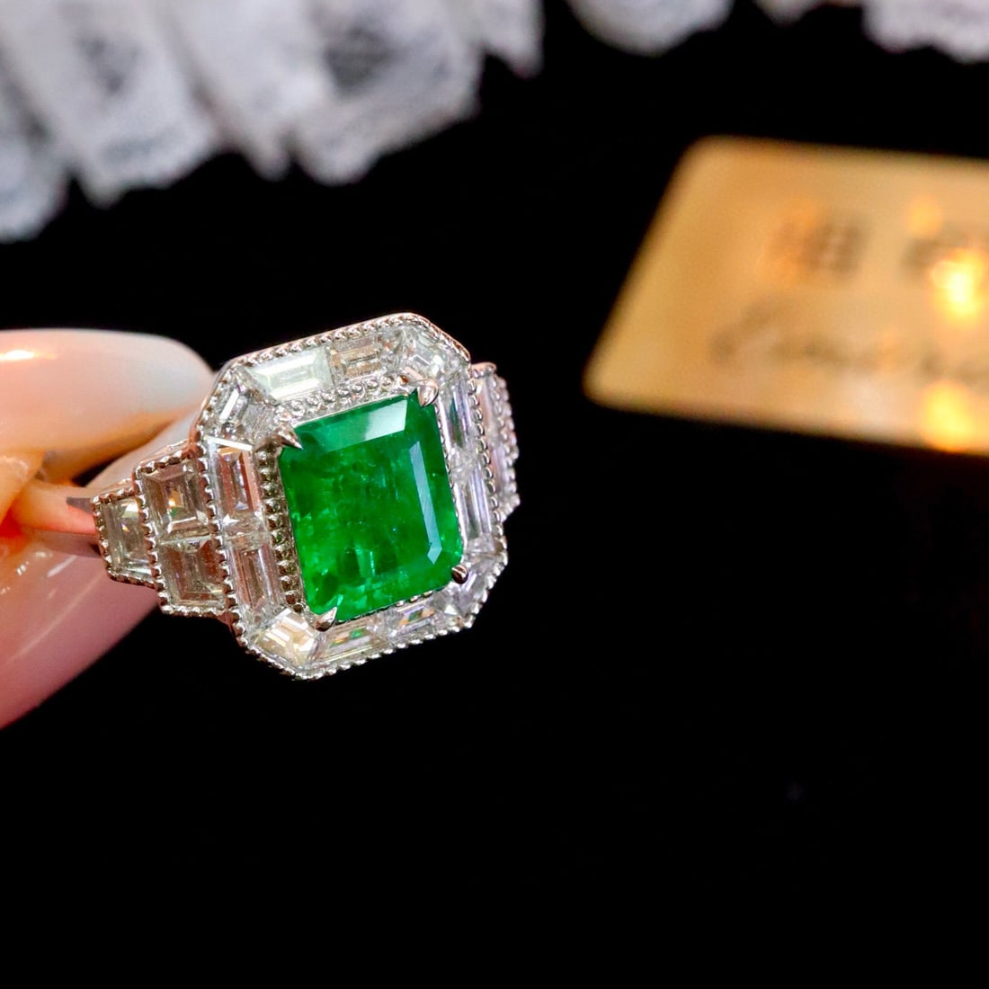 14k Gold 2.48 Ctw Vivid Green Natural Emerald & Diamond Ring - 4