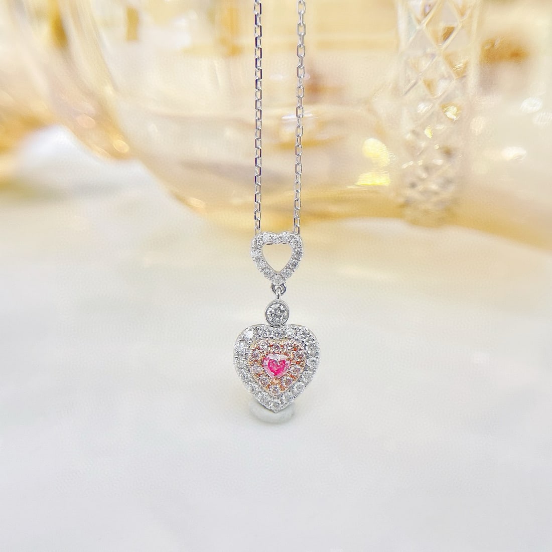 14k Gold 0.35 Ctw Natural Pink Diamond & Diamond Necklace: Ref:230938380 // gold content:14k gold // main gemstone:pink diamond // shape:heart // carat weight:0. 08ct // color:pink // treatment:natural // // adjacent gemstone 2 : diamond // shape:round //