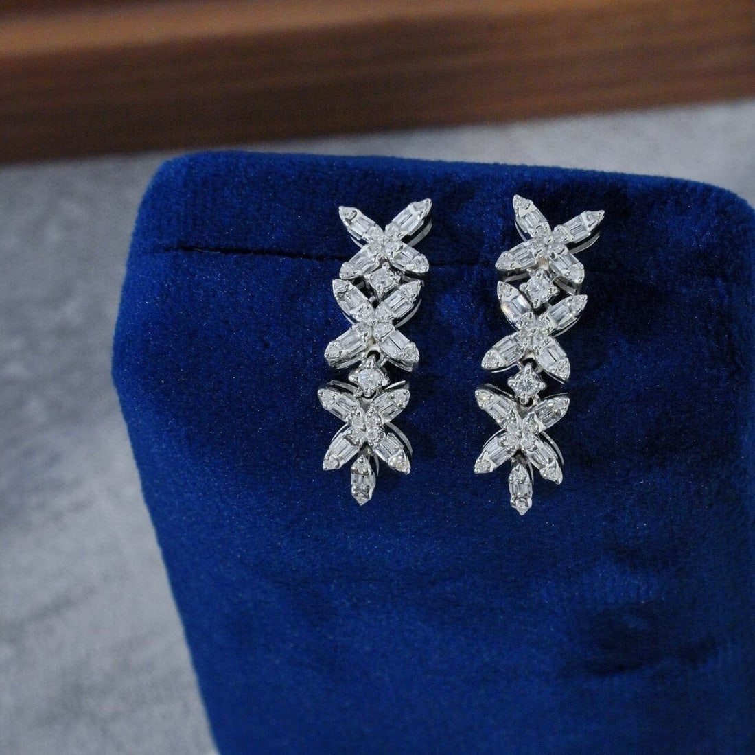 14k Gold 1.1 Ct Natural H Diamond Earrings - 2