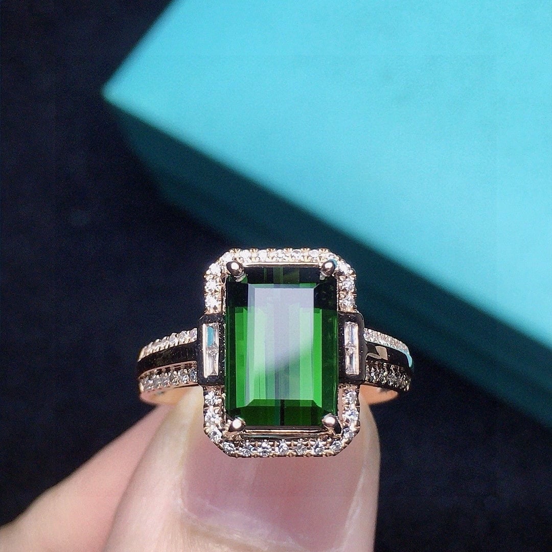 14k Gold 3.26 Ct Natural Tourmaline & Diamond Ring: Ref:230938418 // gold content:14k gold // ring size:7. 25us // // main gemstone:tourmaline // shape:octagonal // carat weight:3. 26ct // color:green // treatment:natural // // adjacent gemstone 2