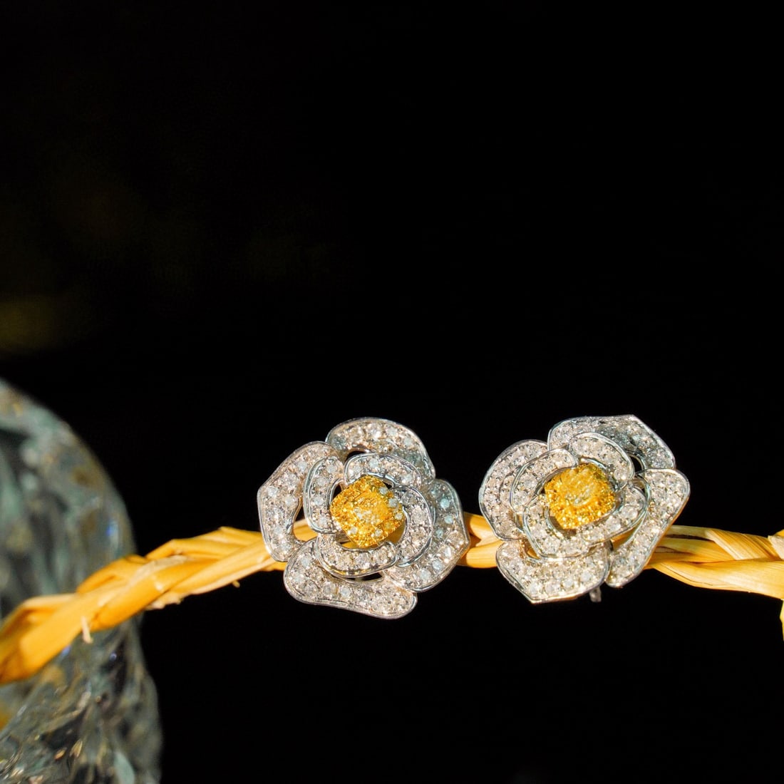 14k Gold 1.2 Ct Natural Color Diamond & Flowers Earrings: Ref:230938421 // gold content:14k gold // main gemstone:diamond // shape:multiply // carat weight:1. 2ct // clarity grade:vs-si // color:color // treatment:natural // Condition: NewLow Estimate: