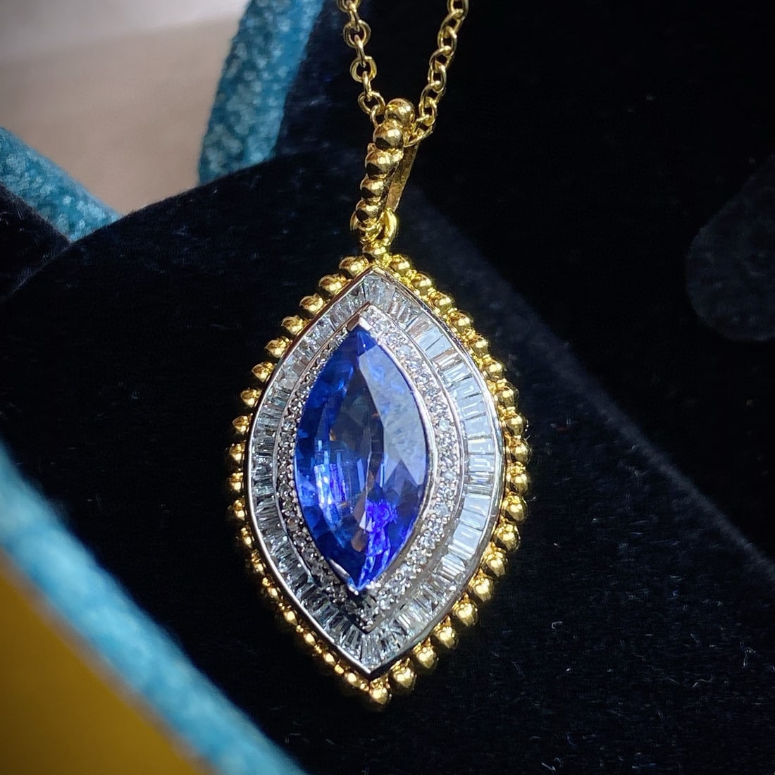 14k Gold 2.30 Ct Natural Sapphire & Diamond Pendant( Without Chain ) - 2