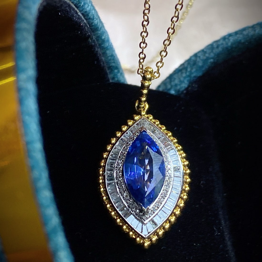 14k Gold 2.30 Ct Natural Sapphire & Diamond Pendant( Without Chain ) - 4