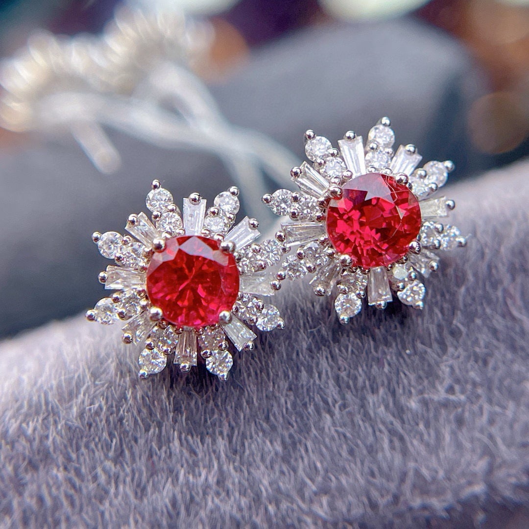 14k Gold 1.2 Ct Natural Spinel & Diamond Earrings: Ref:230929127 // gold content:14k gold // main gemstone:spinel // shape:round // carat weight:1. 2ct // color:red // treatment:natural // cut grade:g // // adjacent gemstone 2 : diamond // shape:multi
