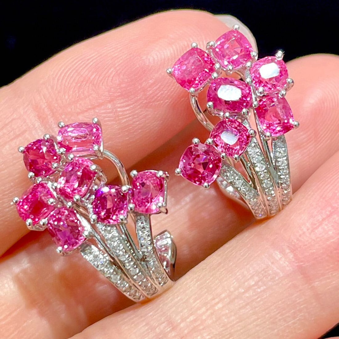14k Gold 4.38 Ct Natural Spinel & Diamond Earrings: Ref:230930272 // gold content:14k gold // main gemstone:spinel // shape:cushion // carat weight:4. 38ct // color:hot pink // treatment:natural // // adjacent gemstone 2 : diamond // shape:round // cla
