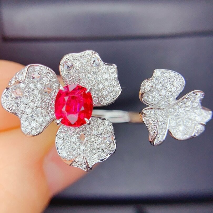 14k Gold 1.31 Ctw Natural Spinel & Diamond Ring: Ref:230936189 // gold content:14k gold // ring size:7. 25us // // main gemstone:spinel // shape:cushion // carat weight:0. 65ct // color:red // treatment:natural // // adjacent gemstone 2 : diamond //