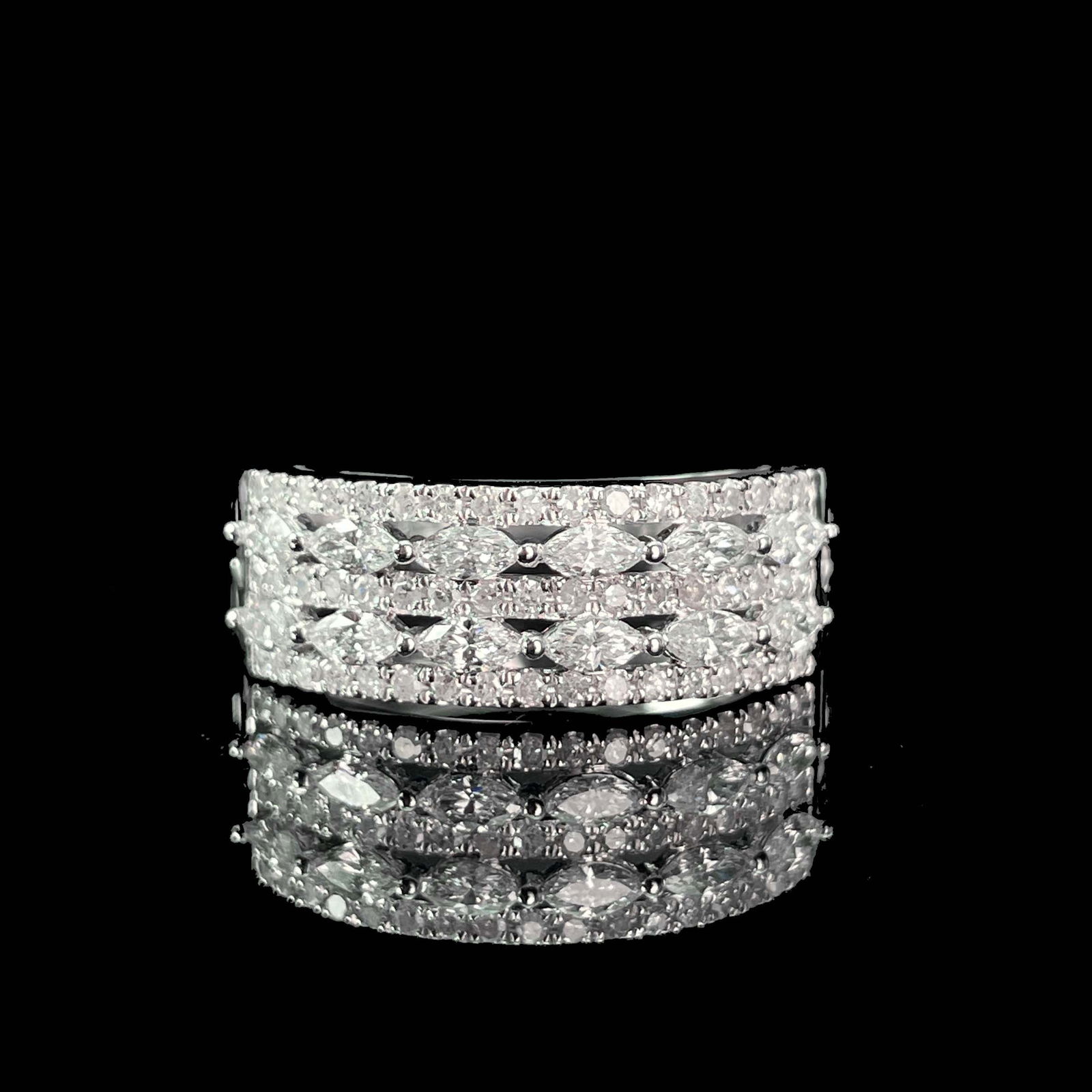 14k Gold 1.1 Ct Natural H Diamond Ring: Ref:230977035 // gold content:14k gold // ring size:7. 25us // // main gemstone:diamond // shape:multiply // carat weight:1. 1ct // clarity grade:vs-si // color:h // treatment:natural // Condition: