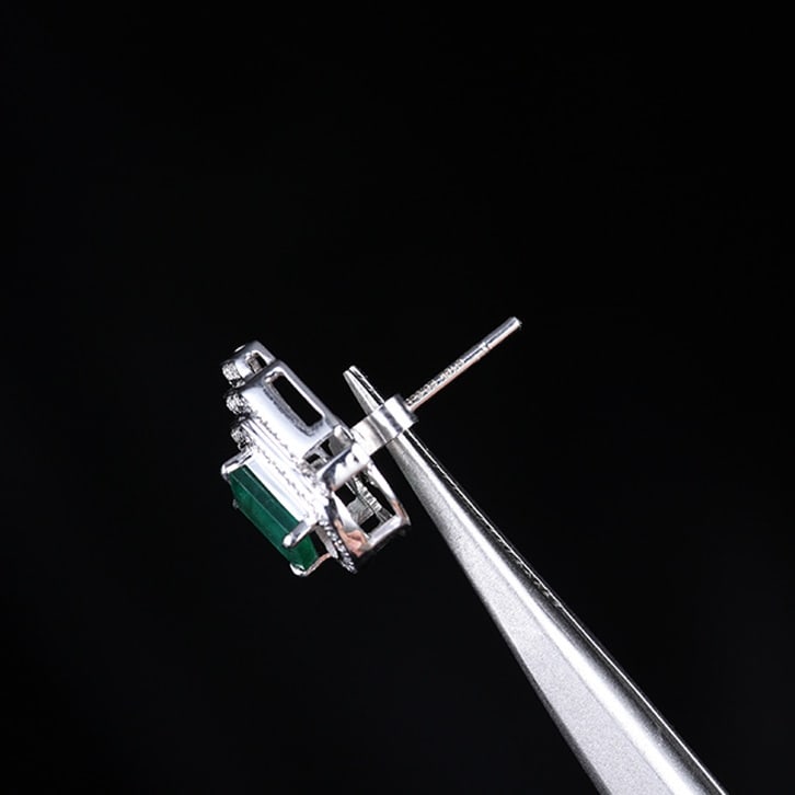 14k Gold 1.2 Ctw Natural Emerald & Diamond Earrings - 5