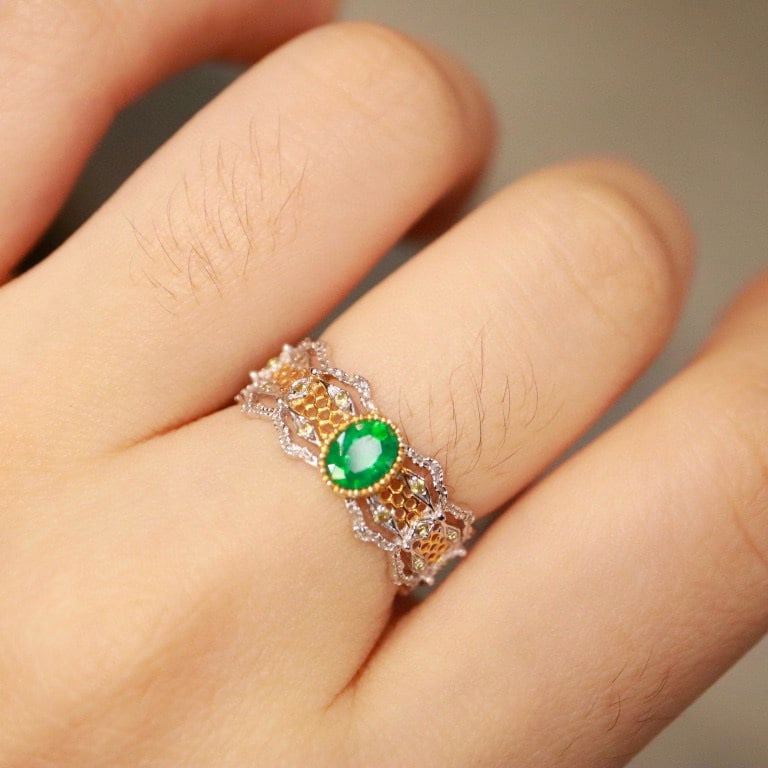 14k Gold 0.49 Ct Natural Emerald Ring - 7