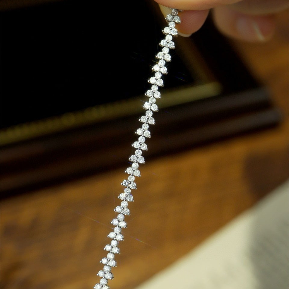 14k Gold 2.51 Ct Natural H Diamond Bracelet: Ref:230977086 // gold content:14k gold // main gemstone:diamond // shape:round // carat weight:2. 51ct // clarity grade:vs-si // color:h // treatment:natural // cut grade:g // Condition: NewLow