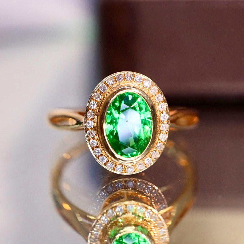 14k Gold 2.08 Ctw Natural Tsavorite & Diamond Ring: Ref:230977091 // gold content:14k gold // ring size:7. 25us // // main gemstone:tsavorite // shape:oval // carat weight:2. 0ct // color:green // treatment:natural // // adjacent gemstone 2 :