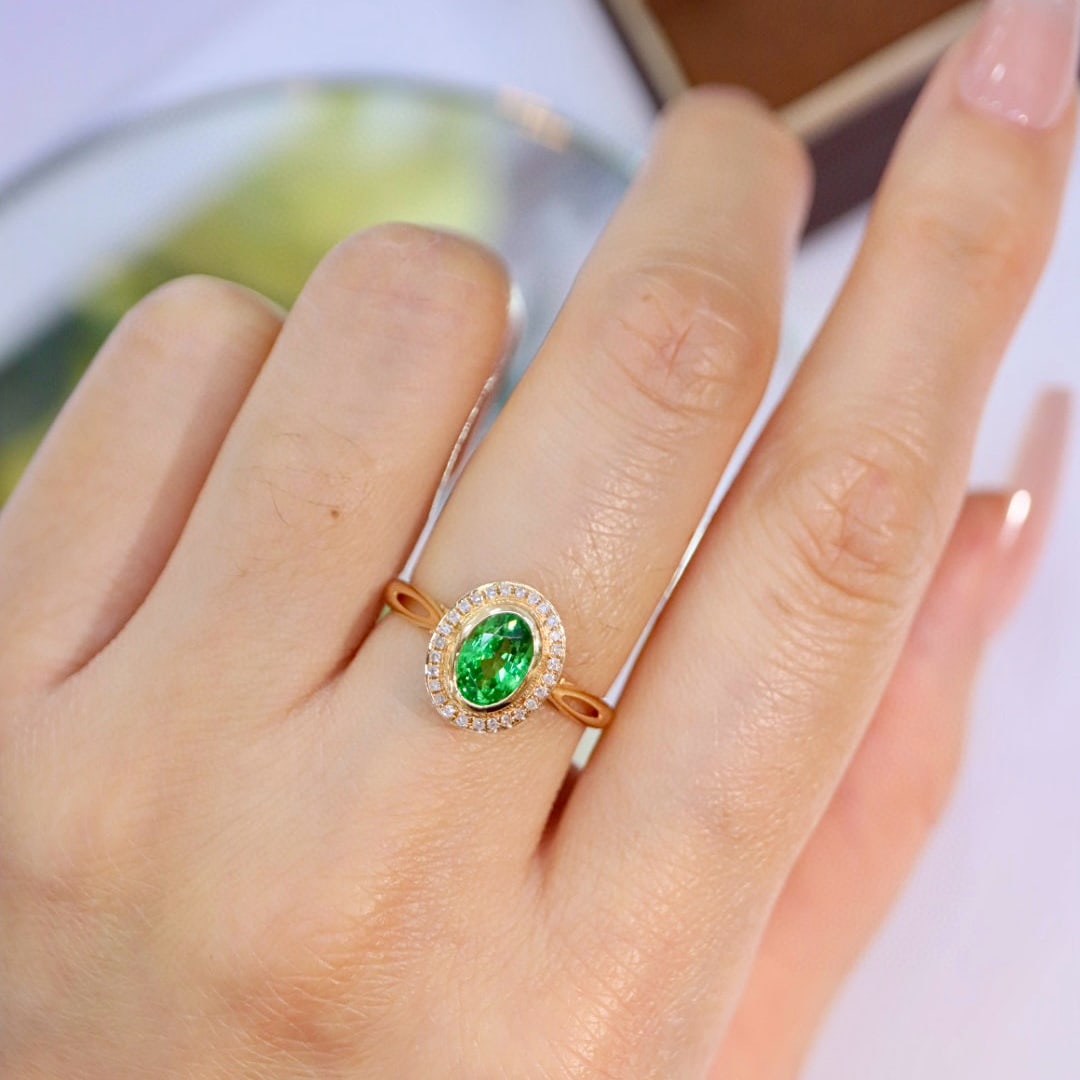 14k Gold 2.08 Ctw Natural Tsavorite & Diamond Ring - 3