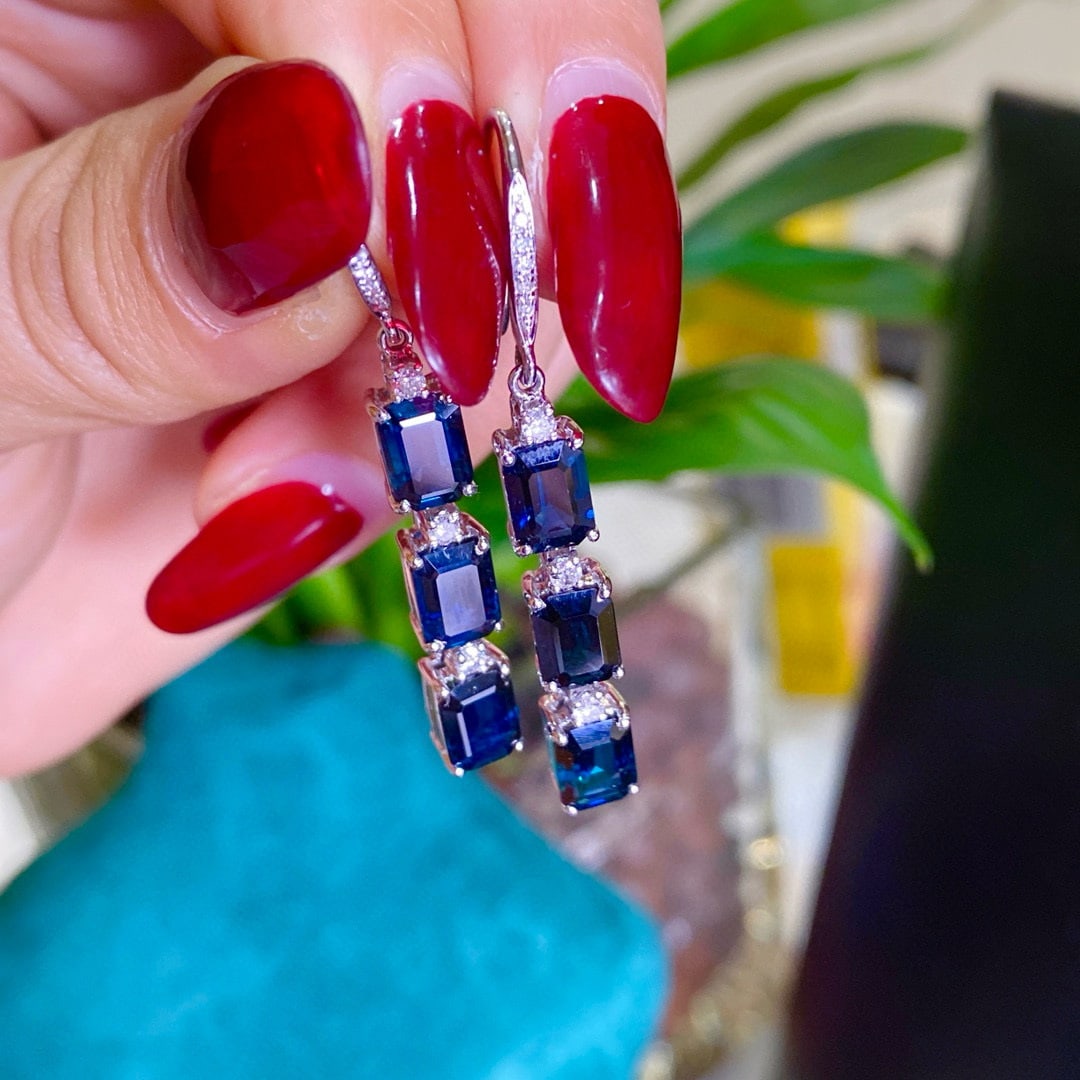 14k Gold 6.73 Ctw Natural Sapphire & Diamond Earrings: Ref:230977147 // gold content:14k gold // main gemstone:sapphire // shape:octagonal // carat weight:6. 6ct // color:blue // treatment:natural // // adjacent gemstone 2 : diamond // shape:round //