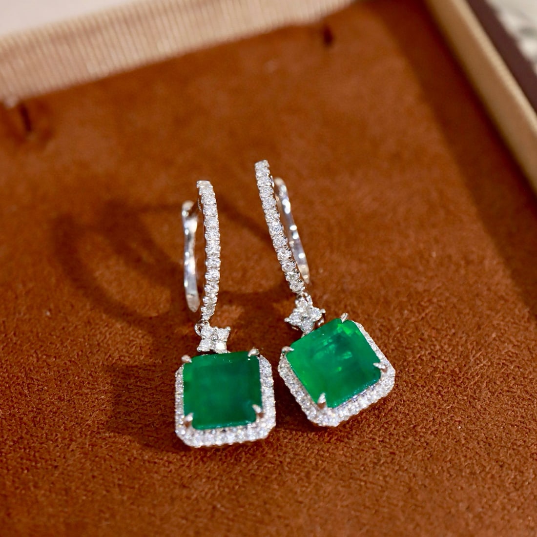 14k Gold 4.35 Ctw Natural Emerald & Diamond Earrings - 8