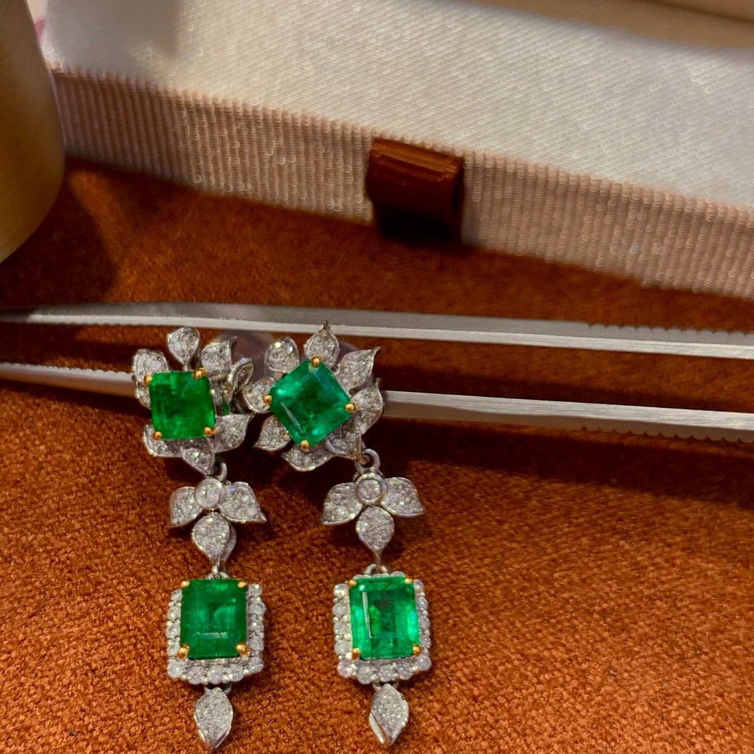 14k Gold 2.6 Ct Natural Emerald & Diamond Earrings - 2
