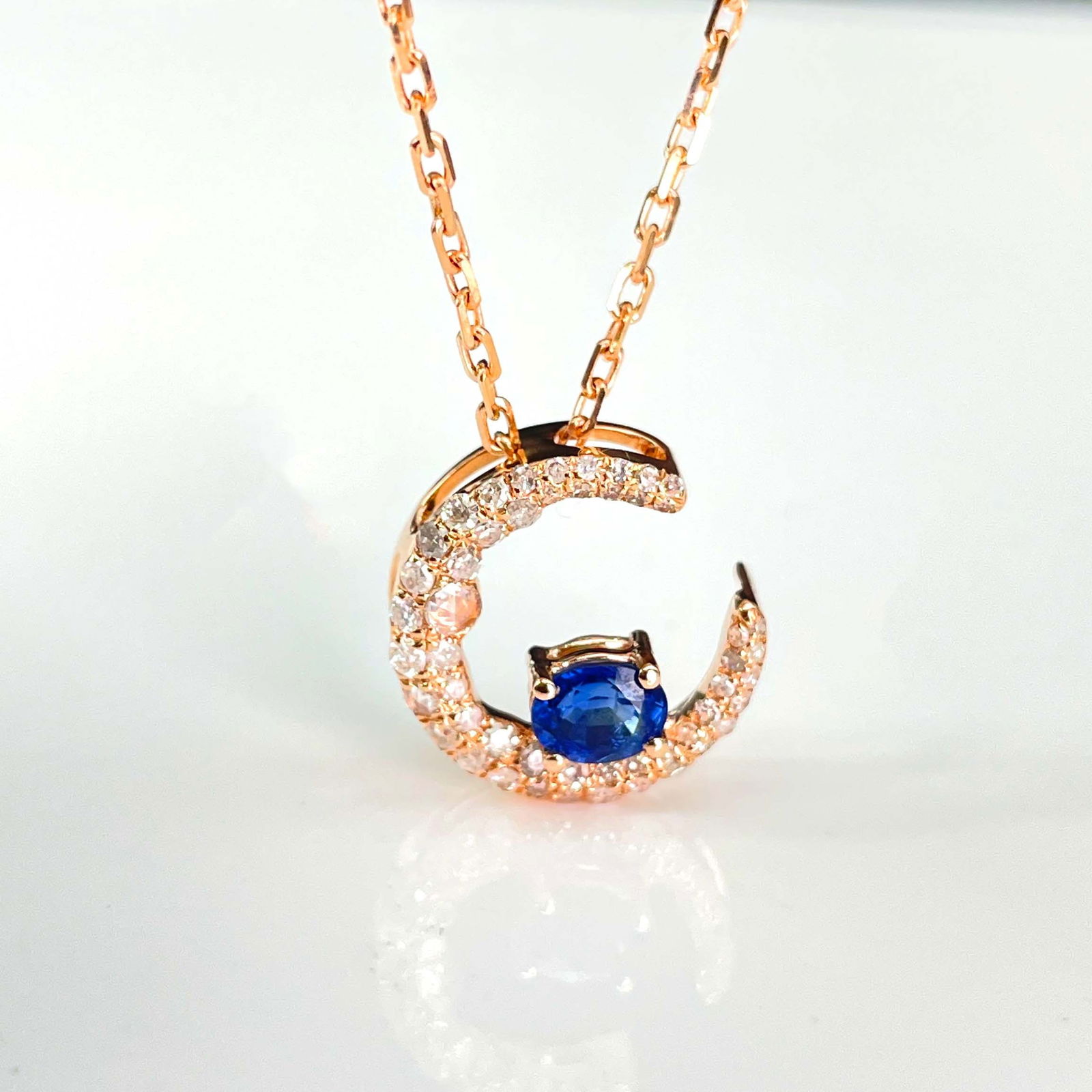 14k Gold 0.5 Ctw Natural Sapphire & Diamond Necklace: Ref:230977238 // gold content:14k gold // main gemstone:sapphire // shape:oval // carat weight:0. 3ct // color:blue // treatment:natural // // adjacent gemstone 2 : diamond // shape:round // carat