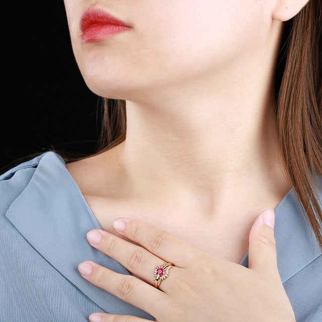 14k Gold 0.81 Ctw Natural Ruby & Diamond Ring - 6