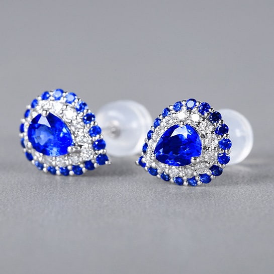 14k Gold 1.65 Ctw Natural Sapphire & Diamond Earrings: Ref:230978075 // gold content:14k gold // main gemstone:sapphire // shape:multiply // carat weight:1. 39ct // color:royal blue // treatment:natural // // adjacent gemstone 2 : diamond // number of