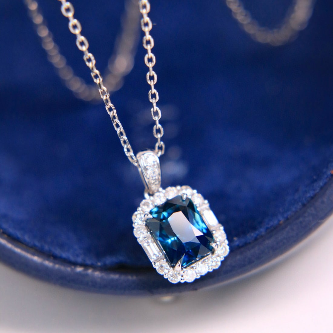 14k Gold 2.33 Ctw Natural Sapphire & Diamond Pendant( Without Chain ) - 2