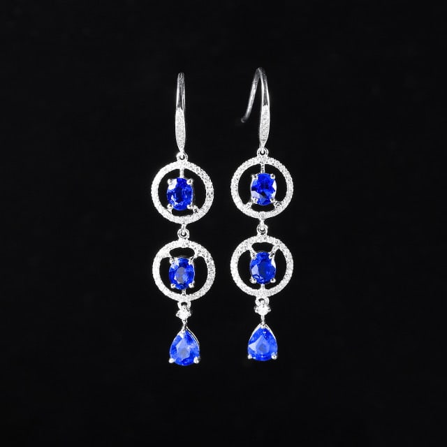 14k Gold 2.93 Ctw Natural Sapphire & Diamond Earrings: Ref:230978106 // gold content:14k gold // main gemstone:sapphire // shape:multiply // carat weight:2. 55ct // color:cornflower blue // treatment:natural // // adjacent gemstone 2 : diamond //