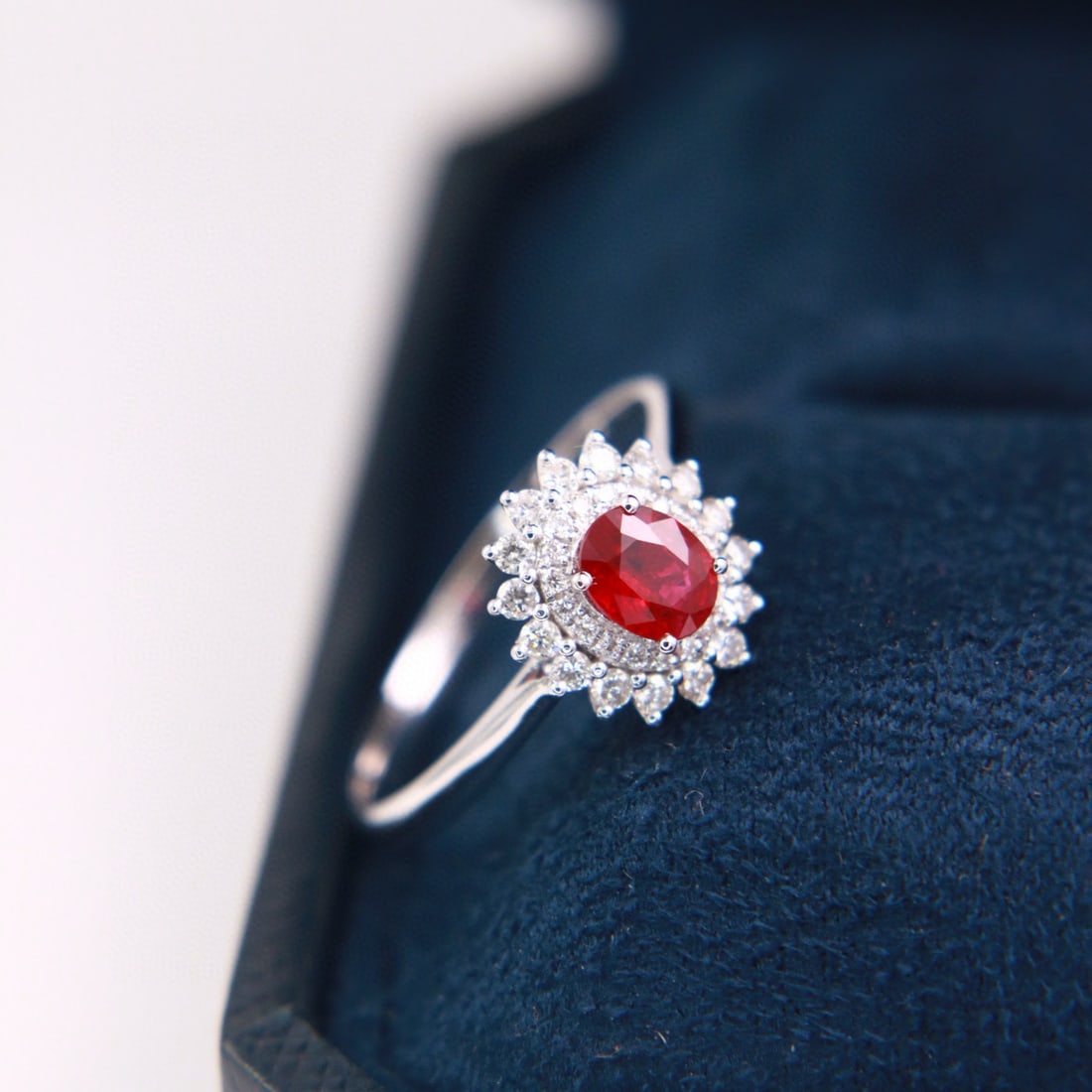 14k Gold 0.74 Ctw Natural Ruby & Diamond Ring - 3