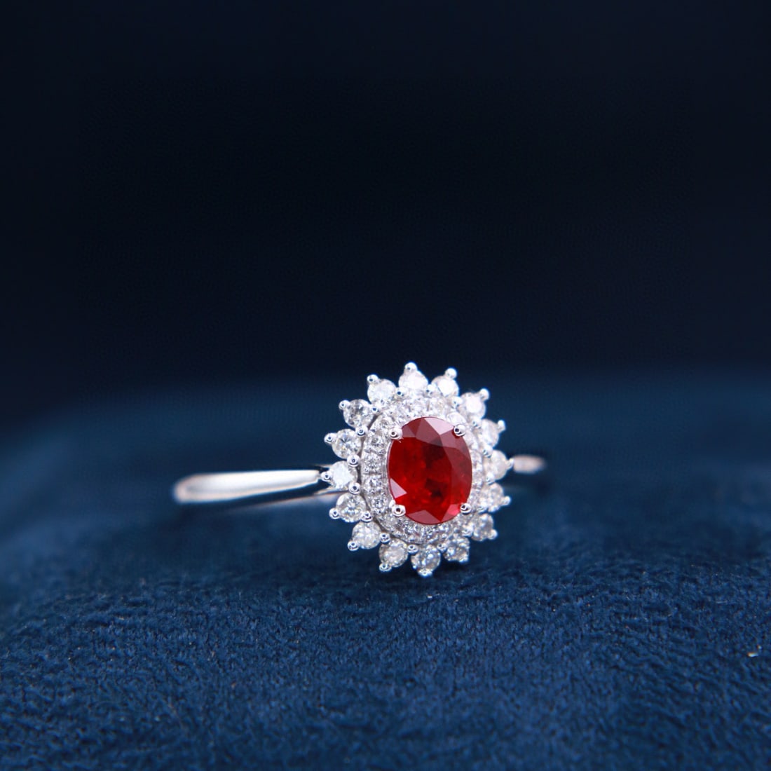 14k Gold 0.74 Ctw Natural Ruby & Diamond Ring - 4