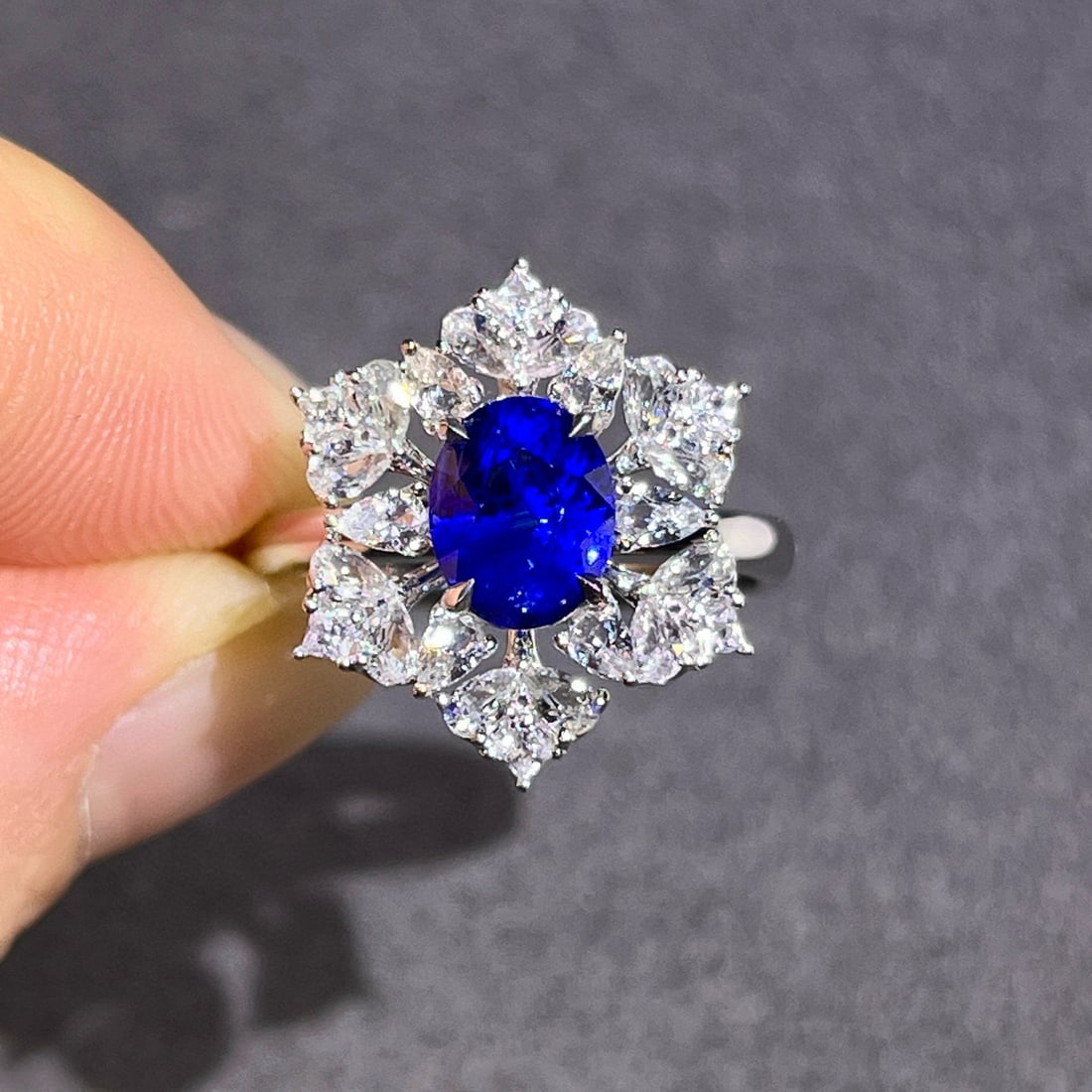 14k Gold 1.93 Ct Natural Sapphire & Sapphire Ring/pendant( Without Chain ): Ref:230978168 // gold content:14k gold // ring size:7. 25us // // main gemstone:sapphire // shape:oval // carat weight:1. 93ct // color:royal blue // treatment:natural // // adjacent gemstone 2 :