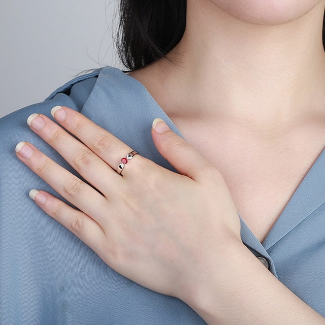 14k Gold 0.33 Ctw Natural Ruby & Diamond Ring - 5