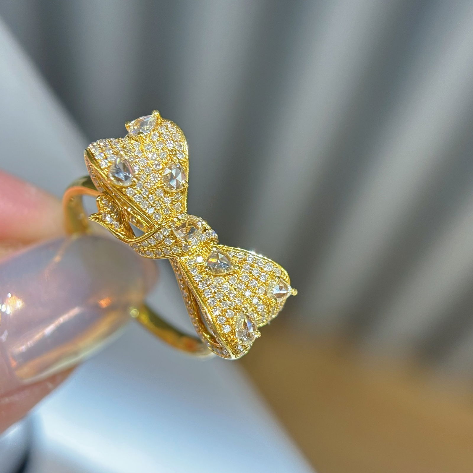 14k Gold 1 Ct Natural H Diamond Ring: Ref:230978238 // gold content:14k gold // ring size:7. 25us // // main gemstone:diamond // shape:multiply // carat weight:1ct // clarity grade:vs-si // color:h // treatment:natural // Condition: