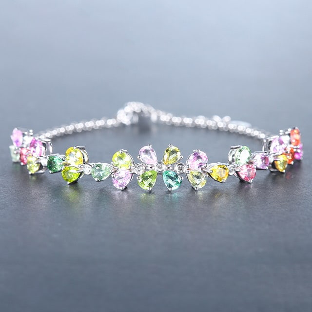 14k Gold 5.34 Ctw Natural Sapphire & Chrysoberyl & Diamond Bracelet: Ref:230978316 // gold content:14k gold // main gemstone:sapphire & chrysoberyl // shape:pear // carat weight:5. 25ct // color:color // treatment:natural // // adjacent gemstone 2 : diamond //