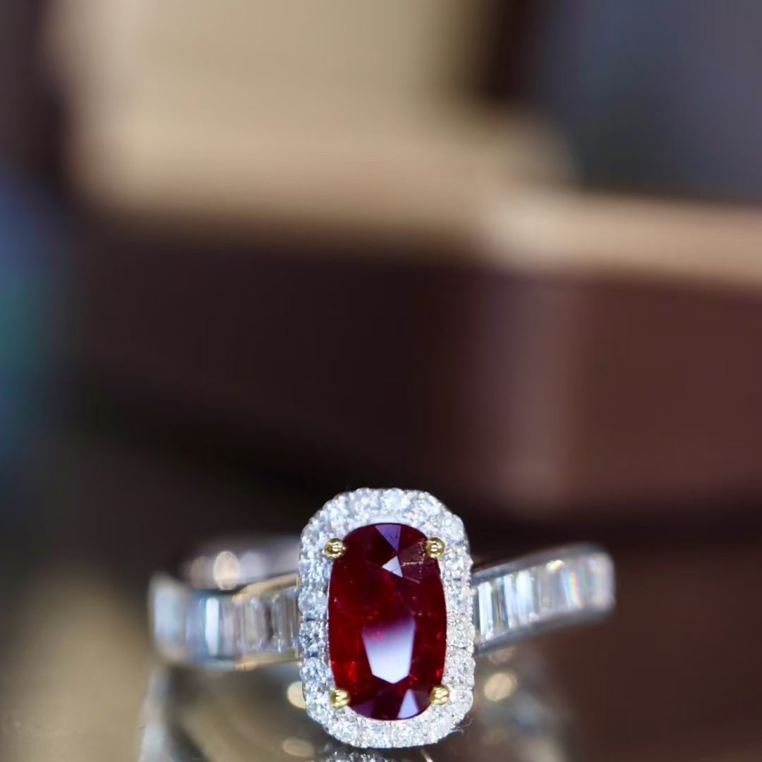 14k Gold 1.00 Ctw Natural Ruby & Diamond Ring: Ref:230978319 // gold content:14k gold // ring size:7. 25us // // main gemstone:ruby // shape:oval // carat weight:0. 65ct // color:red // treatment:natural // // adjacent gemstone 2 : diamond // shap