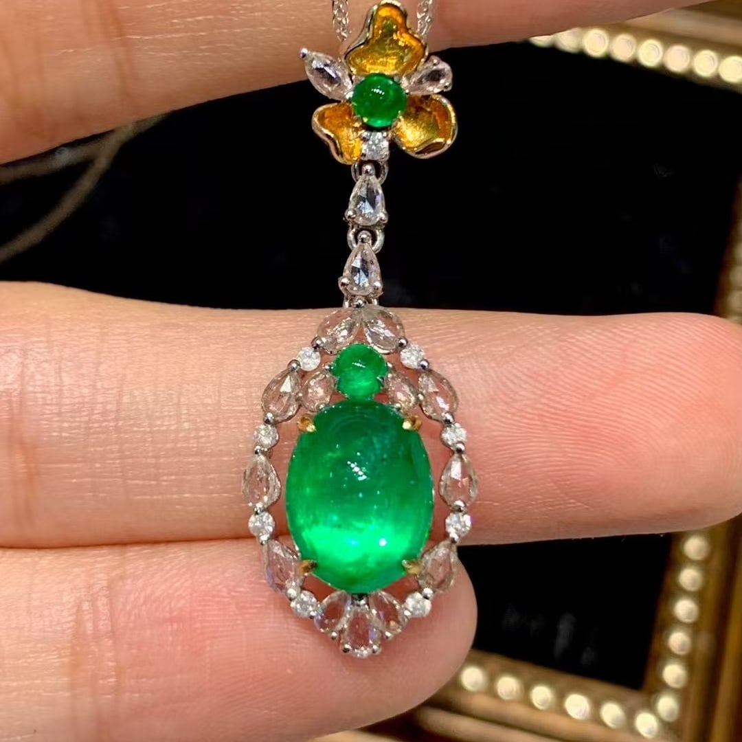 14k Gold 2.7 Ct Vivid Green Natural Emerald & Diamond & Sapphire Pendant( Without Chain ) - 2